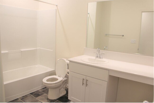 Building Photo - 4271 Freemark Ave