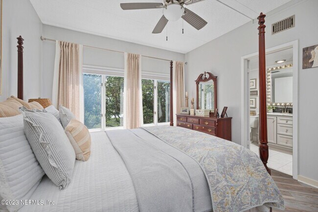 Building Photo - 3114 Harbor Dr