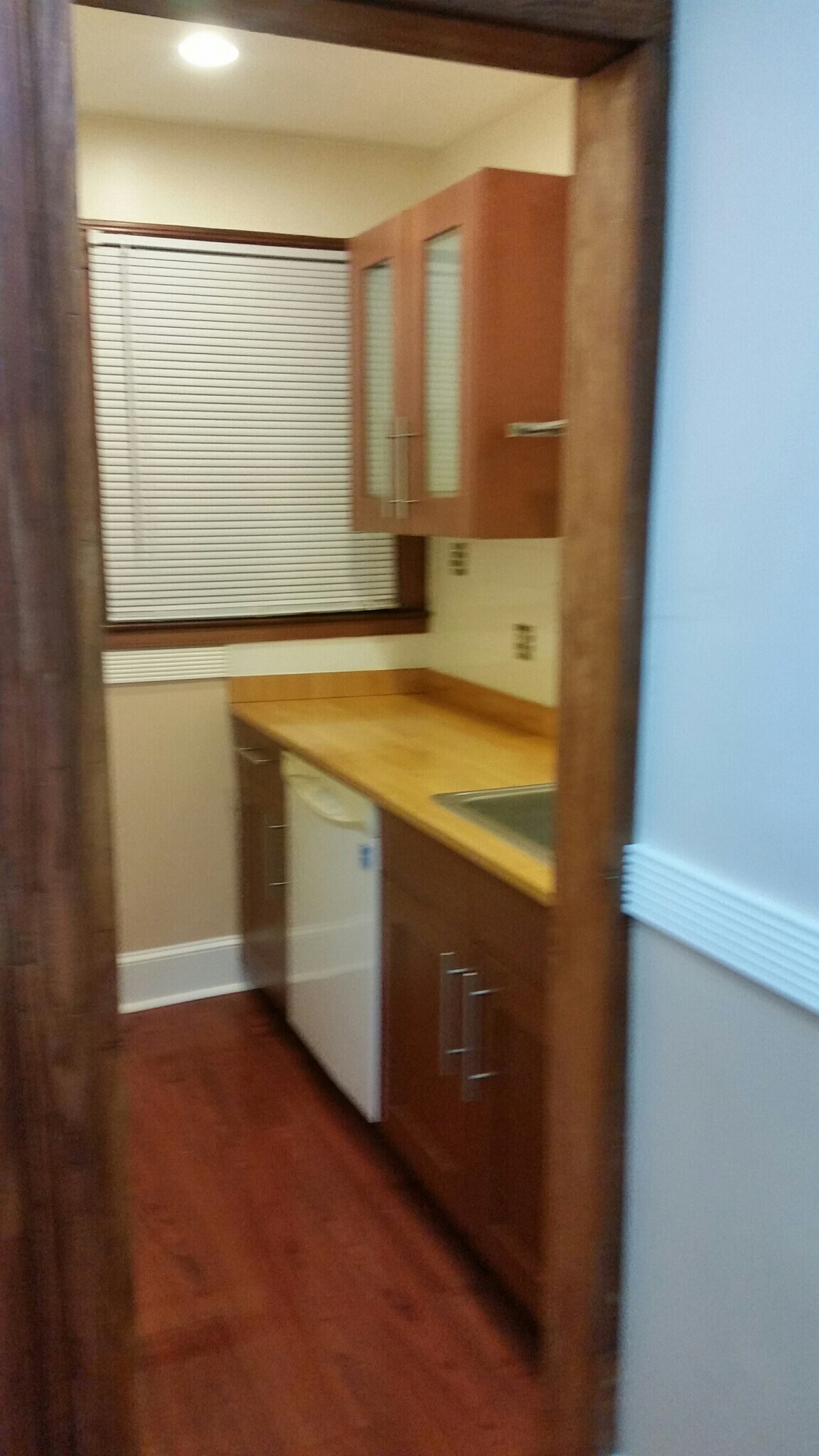 Kitchen - 261 View St