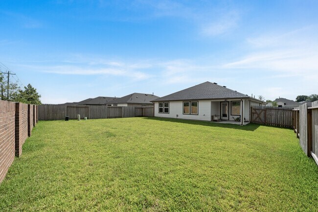 Building Photo - 1054 Great Barracuda Ln
