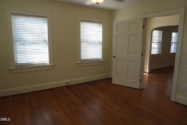 Building Photo - 1203 S Main St