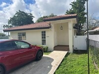 Building Photo - 18330 SW 102nd Pl