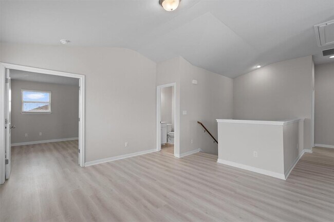 Building Photo - 1509 Everts St