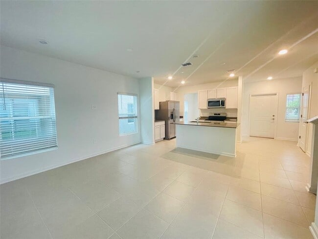 Building Photo - 7250 Summer Ivy Aly
