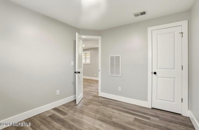 Building Photo - 112 Manhattan St