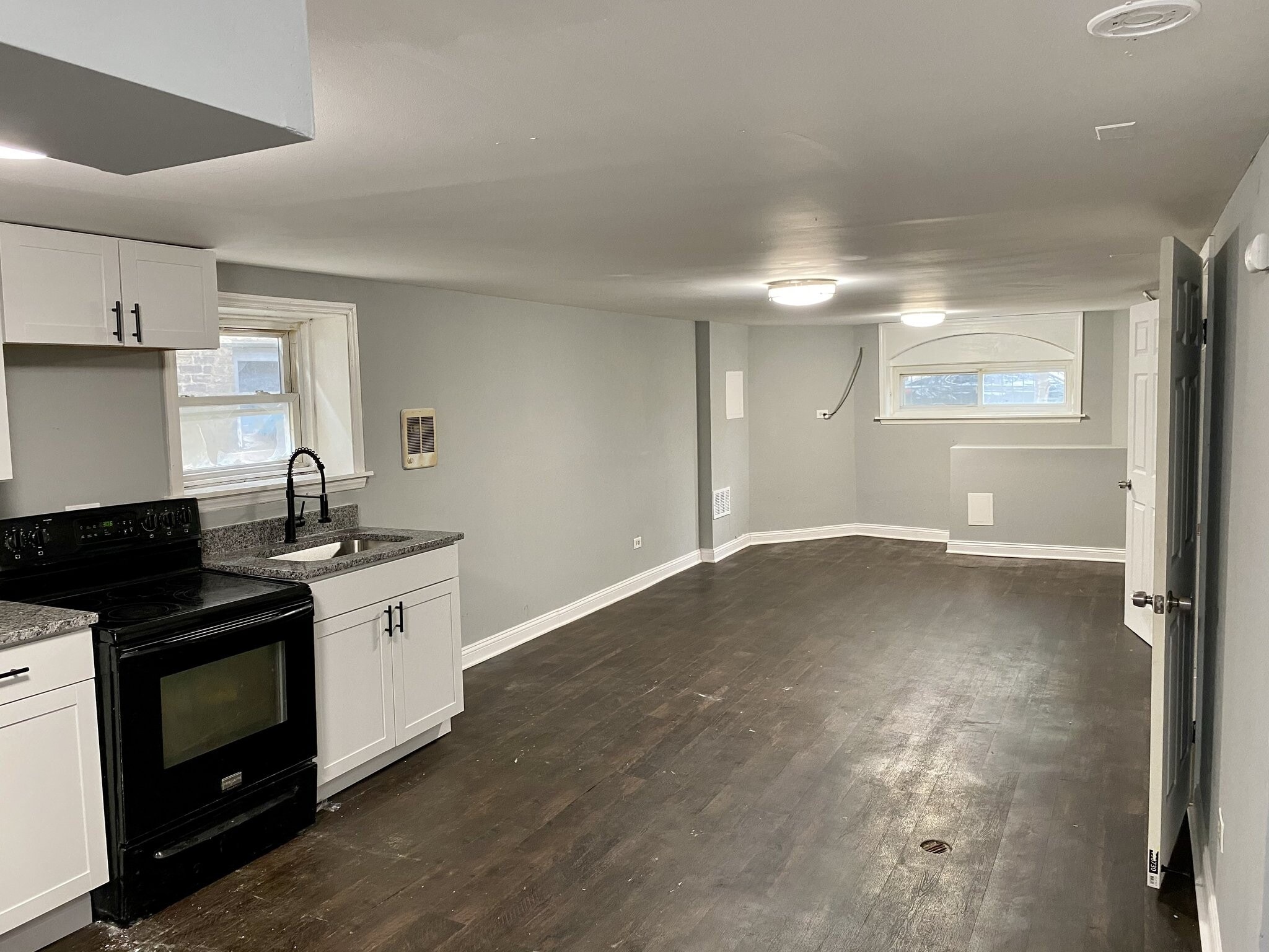 Building Photo - 5639 S Fairfield Ave