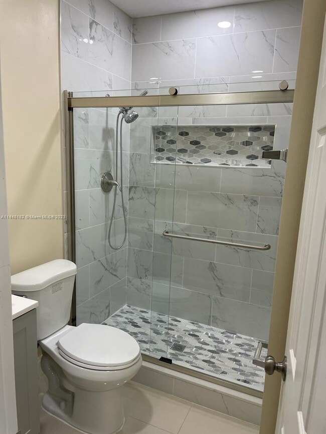 Building Photo - 630 NW 42nd Ave