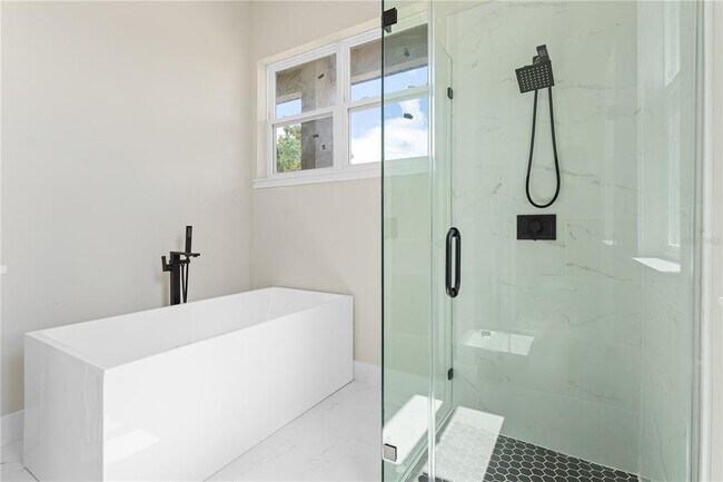 Building Photo - 33328 CR-473