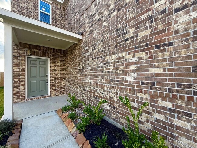 Building Photo - 3914 Flora Fld Dr