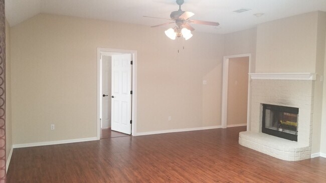 Building Photo - 4208 Crossgate Ct