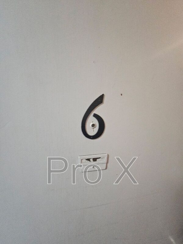 Building Photo - 126 E 13th St