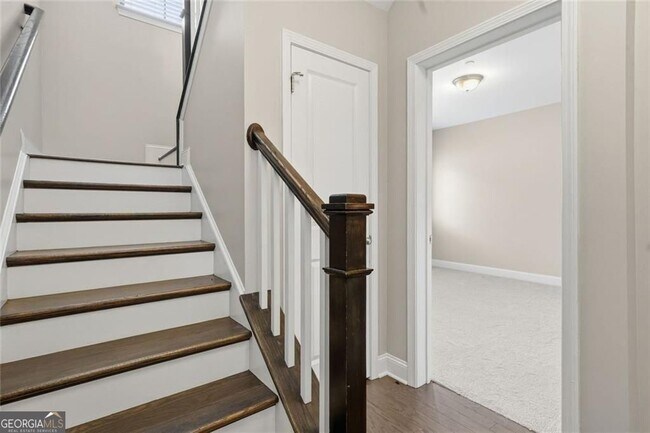 Building Photo - 164 Blakemore Dr