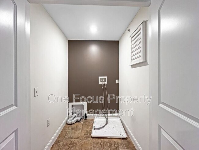 Building Photo - 148 Jacobs Landing Way