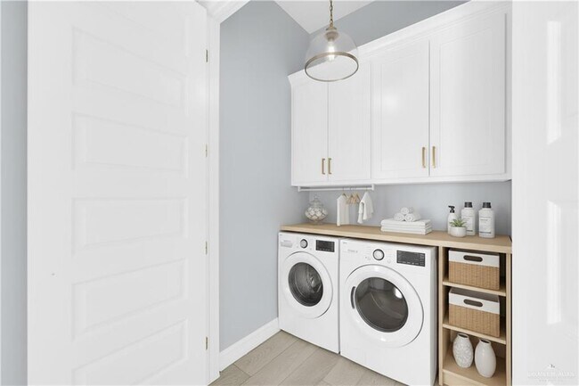 Building Photo - 16 Makayla Dr