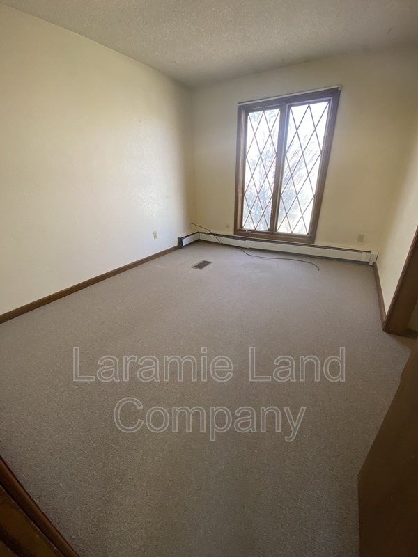 Building Photo - 2664 W Jefferson St