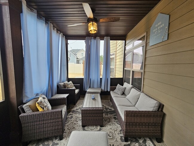 Building Photo - 202 Ermon Ct