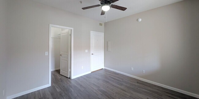 Building Photo - 1 Bedroom Condo in the Solana Townhome Community Near E Baseline Rd and S Higley Rd!