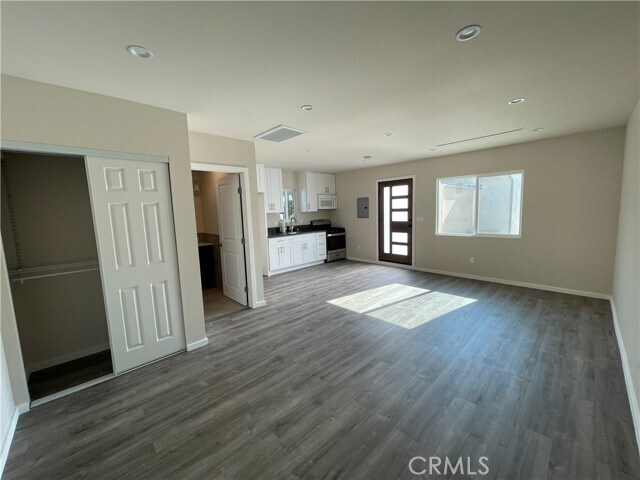 Building Photo - 10213 Quill Ave