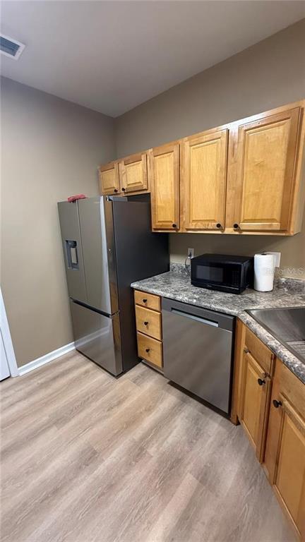 Building Photo - 10414 Villa View Cir