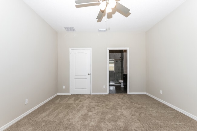 Building Photo - 1708 Celebration Dr, Fort Pierce, FL