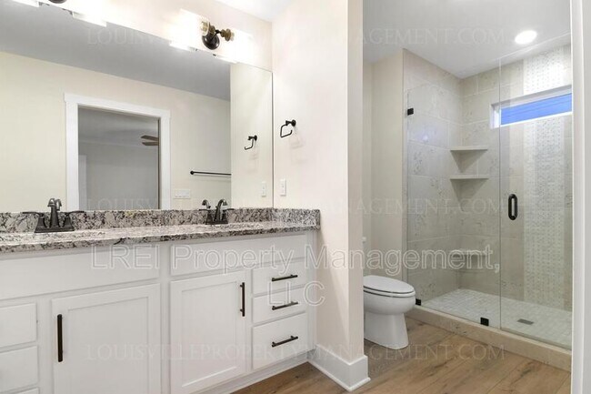 Building Photo - 6523 Ashley Springs Ct