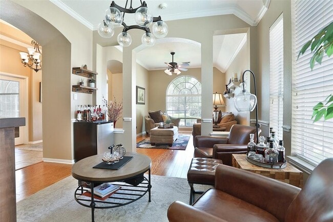 Building Photo - 8414 Green Valley Dr