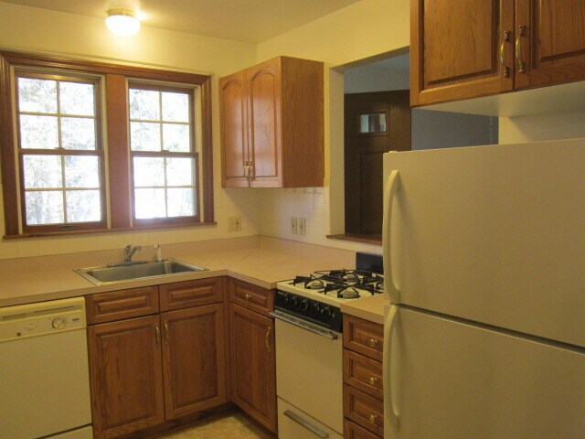 Building Photo - 402 Beaver St