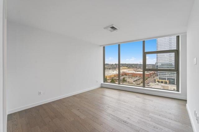 Building Photo - 2 bedroom in Bellevue WA 98004