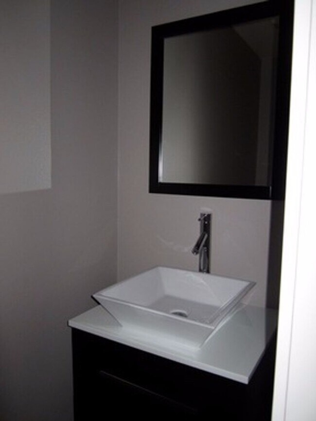 Building Photo - 4-Bedroom Home in Concord’s Desirable State Streets Neighborhood