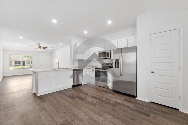 Building Photo - 11 E Reliance Ct