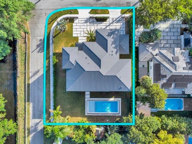 Building Photo - 6401 SW 84th St
