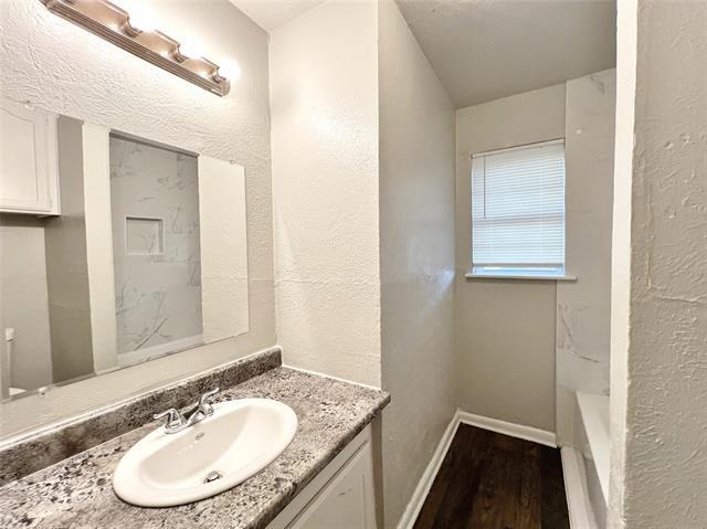Building Photo - 5301 Mansel Ln