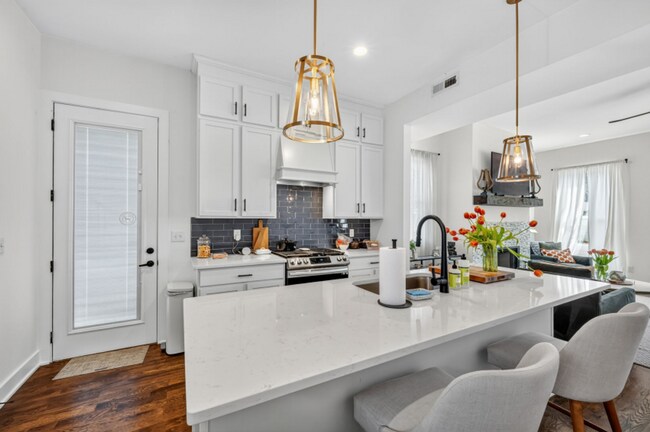 Building Photo - Newly built 3bedroom/2.5 bath home in Sylv...