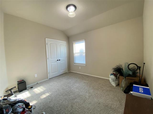 Building Photo - 228 Buckskin Dr