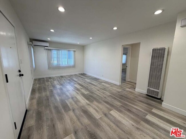 Building Photo - 8818 Ramsgate Ave