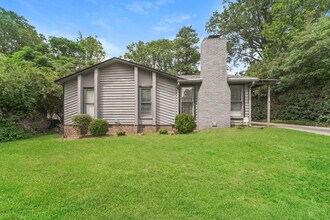 Building Photo - Charming 3 Bedroom in Bessemer City!