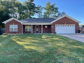 Building Photo - BEAUTIFUL 3 Bedroom 2 Bath Home in the Cit...