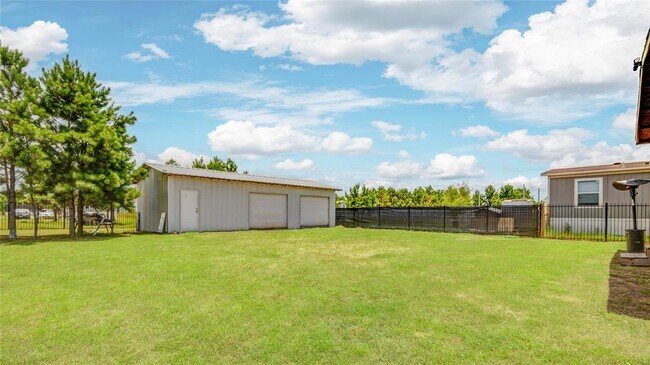 Building Photo - 582 Rd 5707