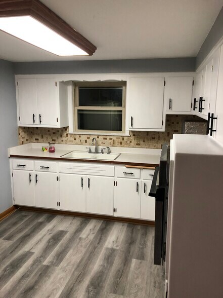 Building Photo - N136W14329 Bonniwell Rd