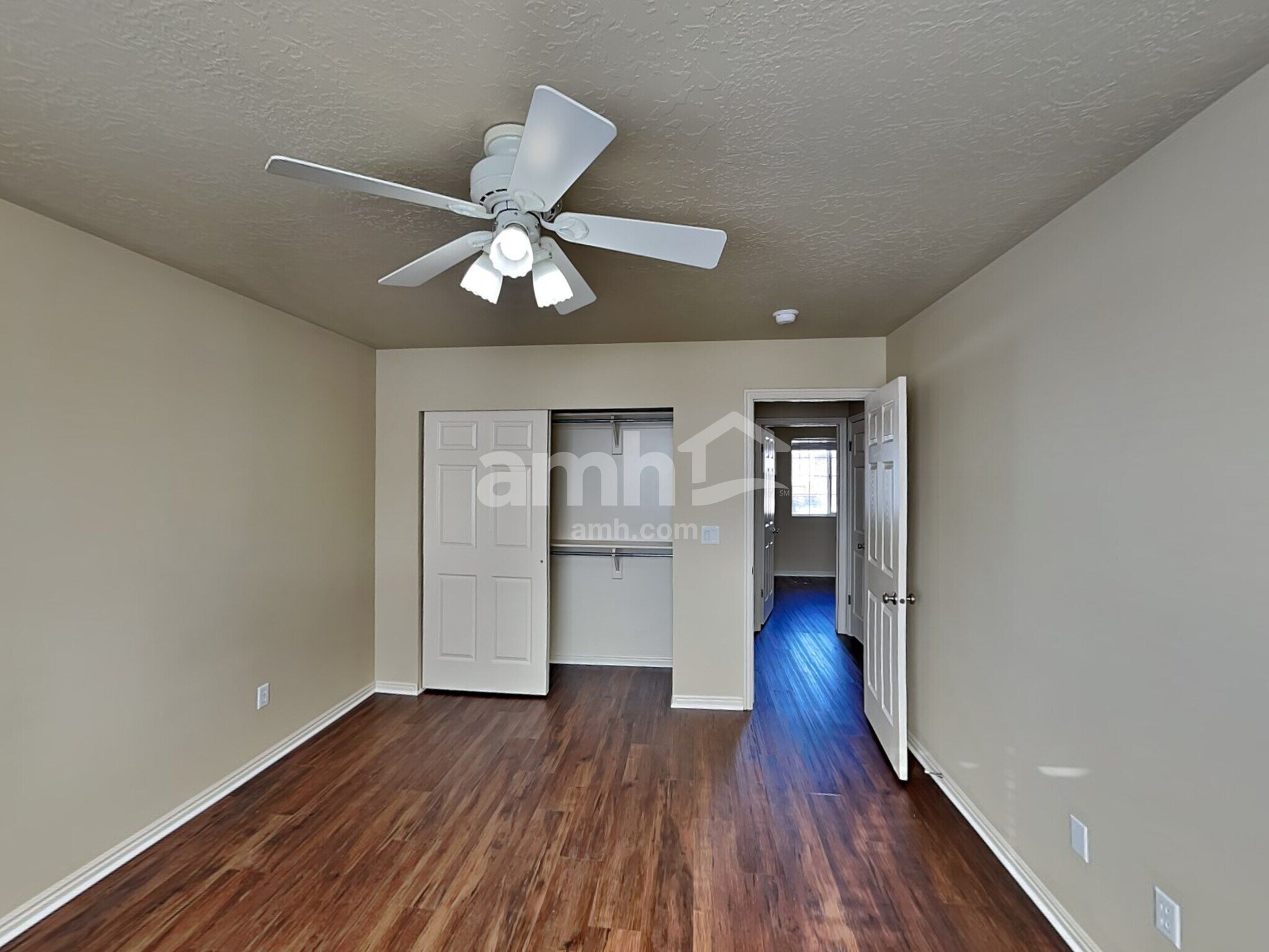 Building Photo - 2262 E 2900 N