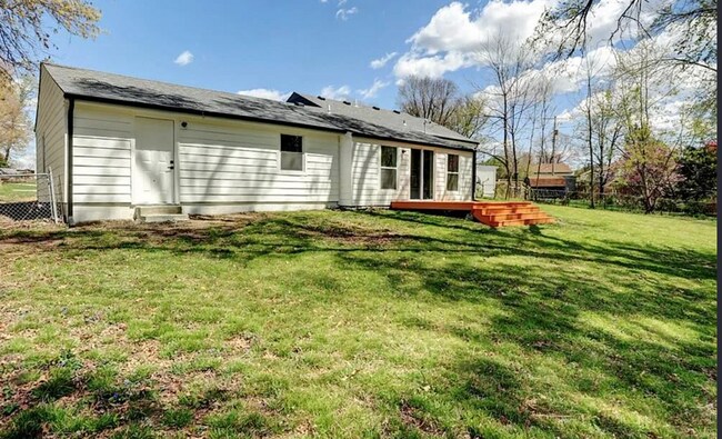 Building Photo - Beautifully remodeled 4-bedroom, 2-bath ho...