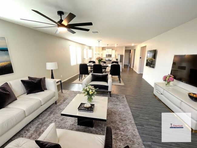 Building Photo - Mountain views in Rocking K Community