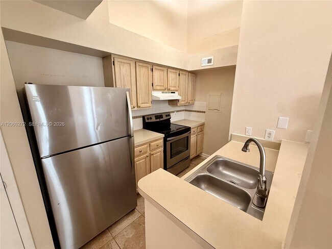 Building Photo - 1845 Palm Cove Blvd
