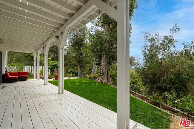 Building Photo - 1862 Kimberly Ln