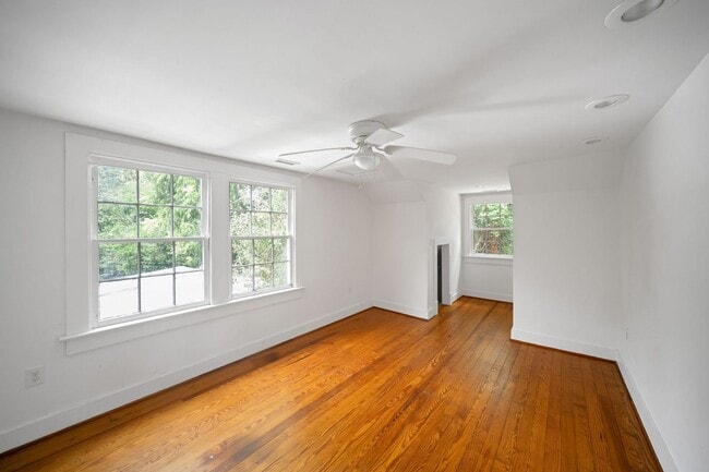 Building Photo - Spacious 3BR House in Tarboro