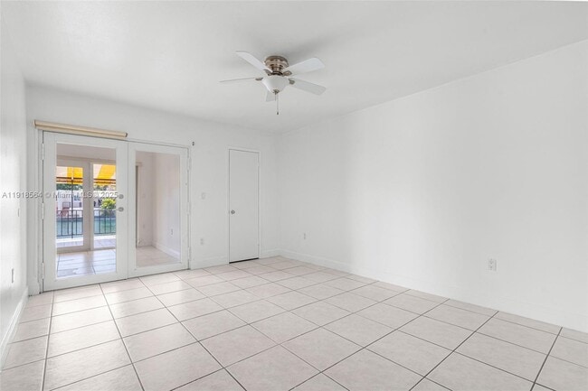 Building Photo - 15504 Sharpecroft Dr