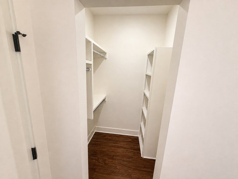 Building Photo - 4006 Chadd St