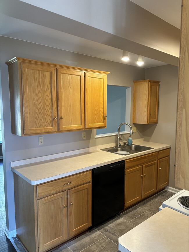 Kitchen - 2 Ashfield Court