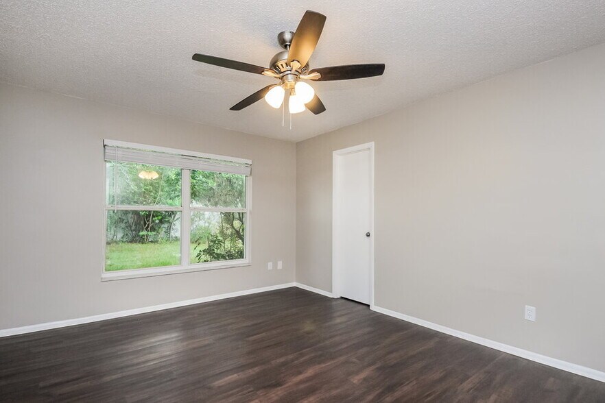 Building Photo - 2739 Sumba Ave