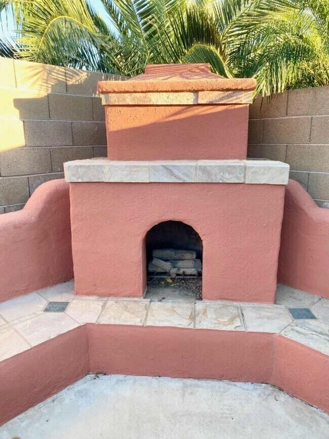 Building Photo - POOL, BBQ, FIRE PIT, AND MORE!